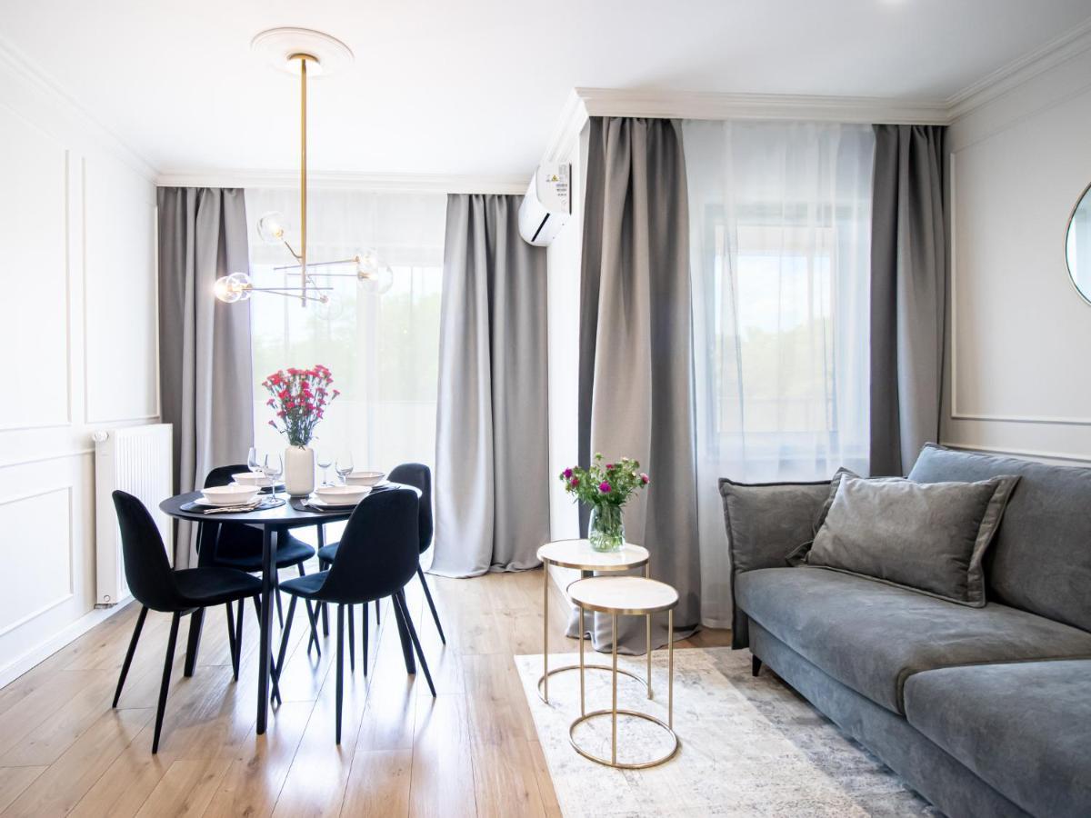 Golden Star Apartment Красков Екстериор снимка