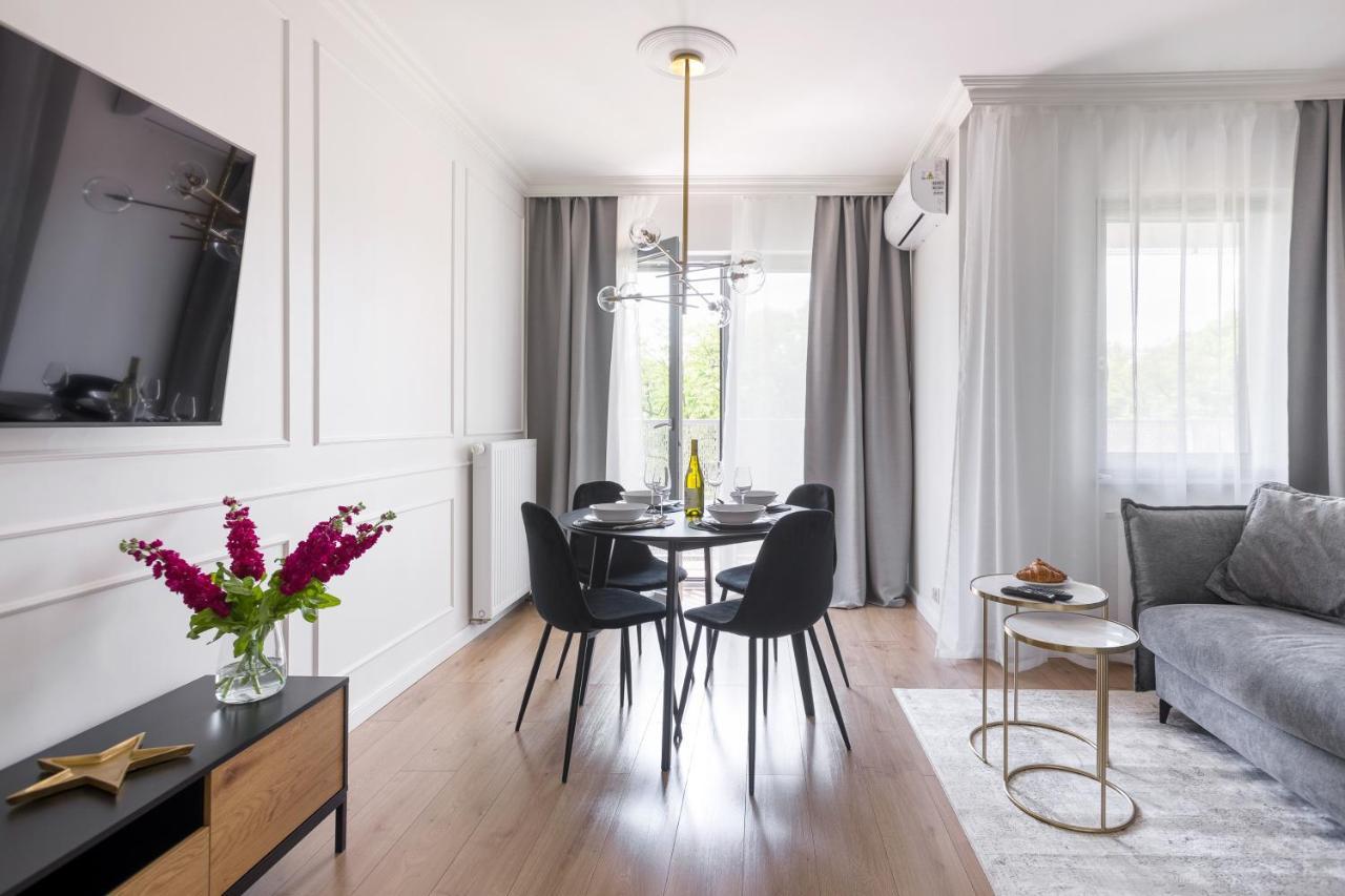Golden Star Apartment Красков Екстериор снимка